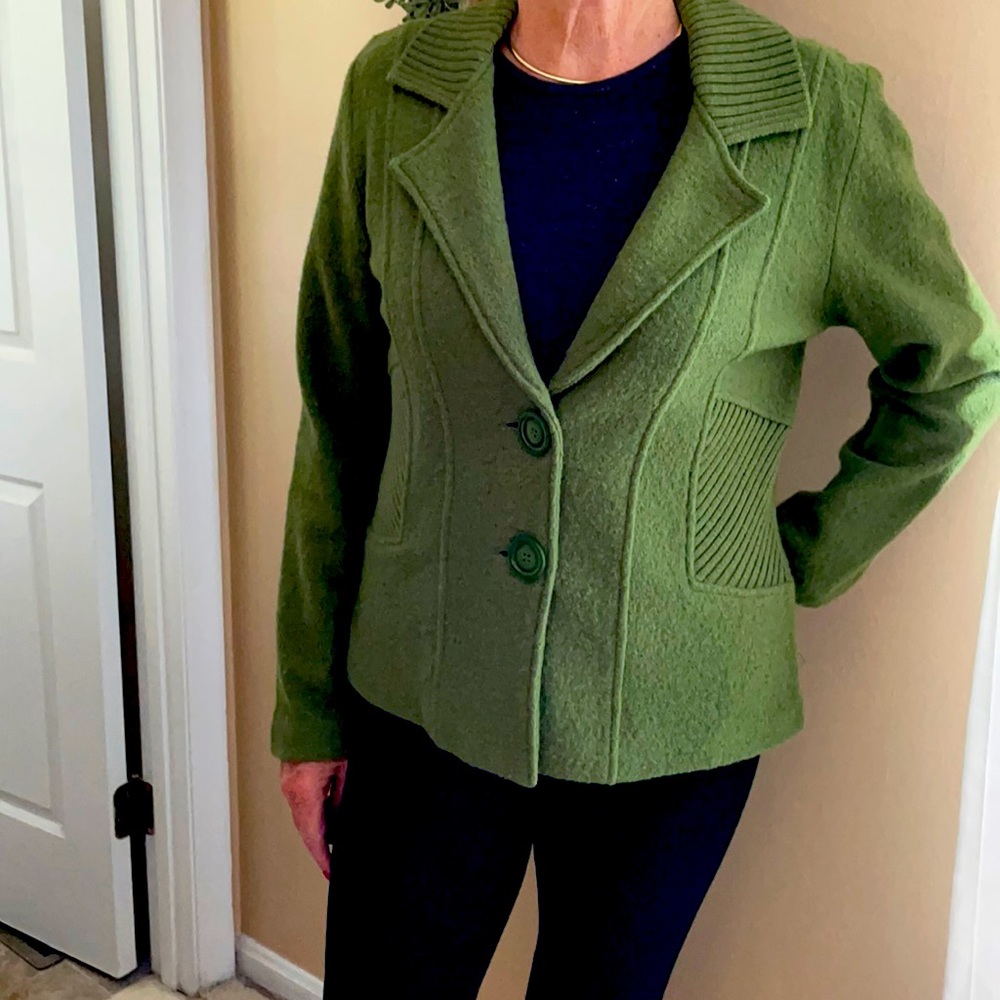 Sweater/Jacket